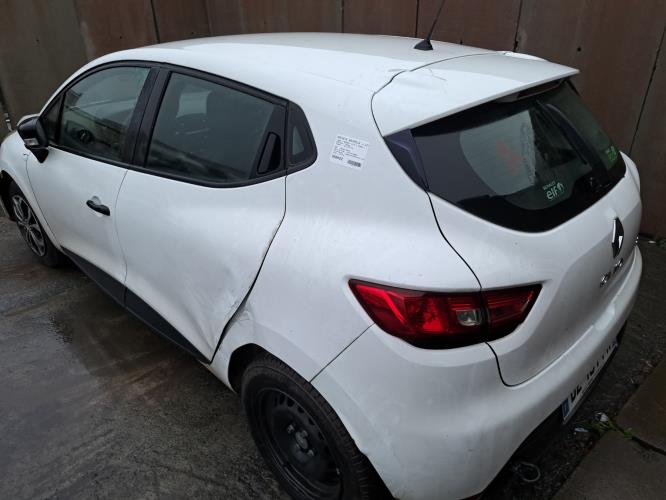 Image Feu diurne avant gauche - RENAULT CLIO 4