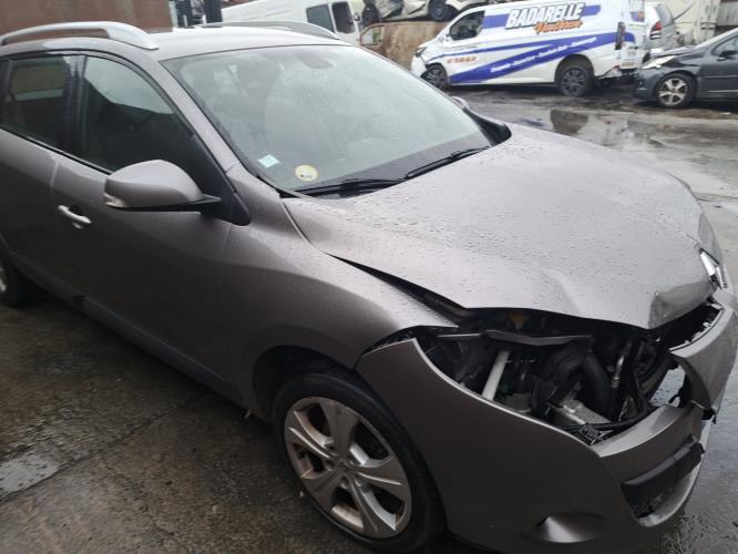 Image Pare choc arriere - RENAULT MEGANE 3