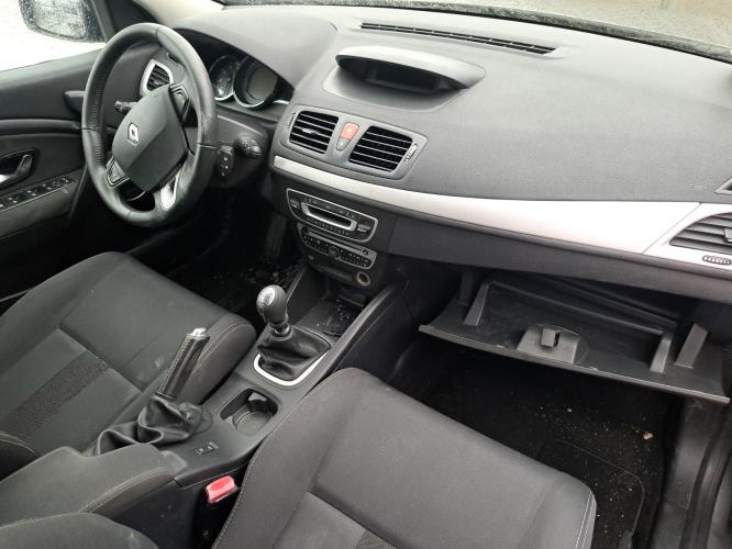 Image Pare choc arriere - RENAULT MEGANE 3