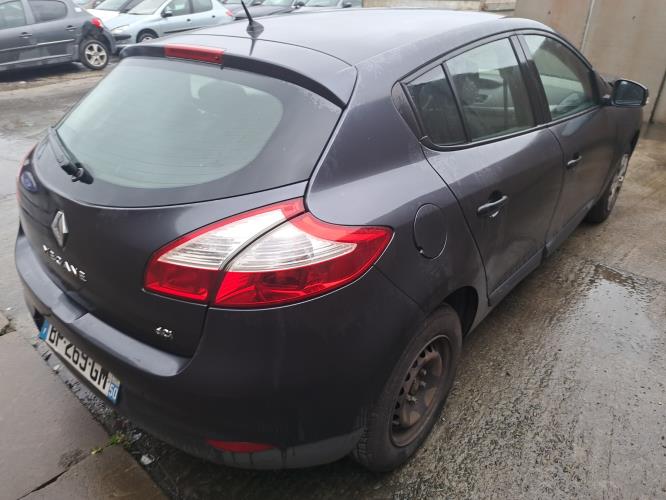 Image Pare choc arriere - RENAULT MEGANE 3