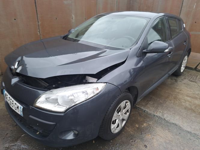 Image Pare choc arriere - RENAULT MEGANE 3