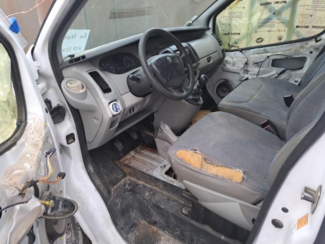 Image Pare choc avant - RENAULT TRAFIC 2