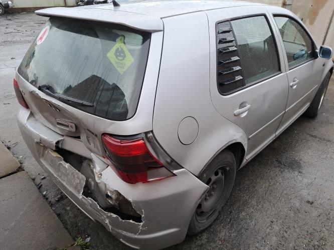 Image Calandre - VOLKSWAGEN GOLF 4