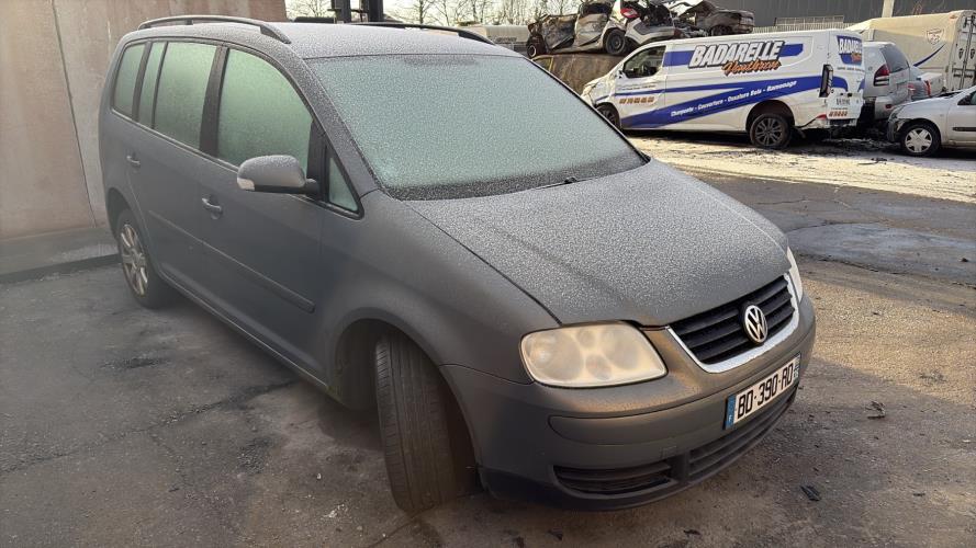 Image Feu arriere principal droit (feux) - VOLKSWAGEN TOURAN 1