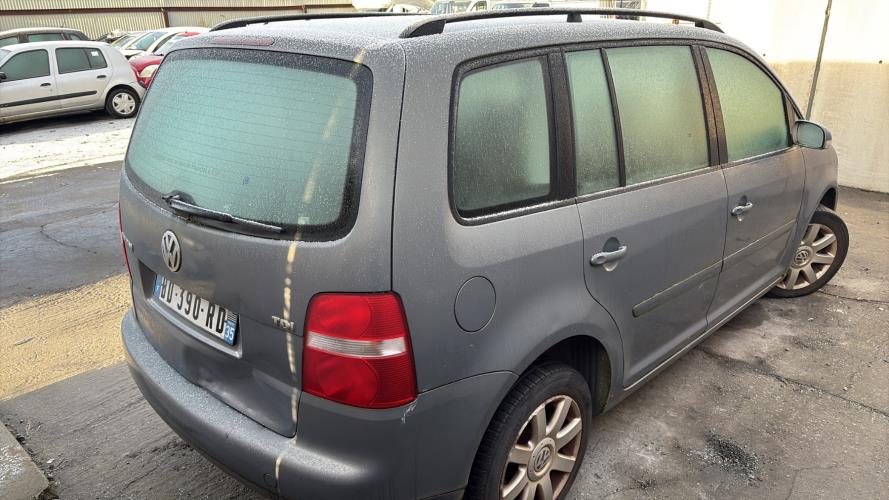 Image Feu arriere principal droit (feux) - VOLKSWAGEN TOURAN 1