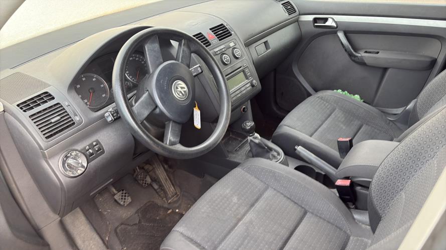 Image Feu arriere principal droit (feux) - VOLKSWAGEN TOURAN 1