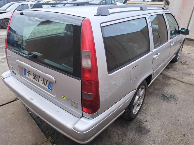 Image Feu arriere principal gauche (feux) - VOLVO V 70 1