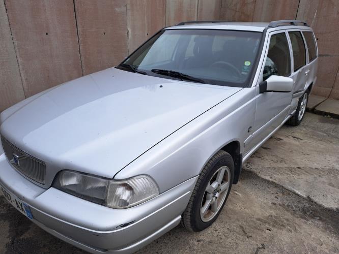 Image Feu arriere principal gauche (feux) - VOLVO V 70 1
