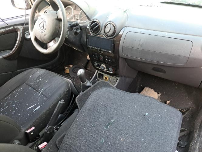 Image Bas de caisse gauche - DACIA DUSTER 1