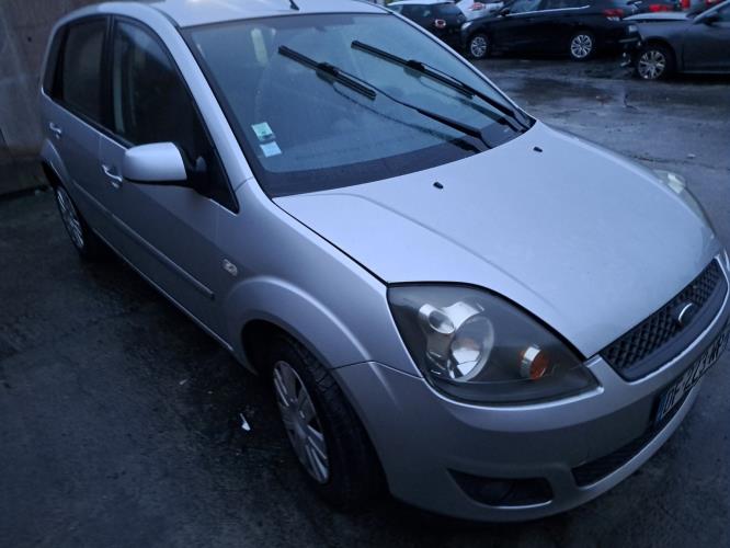 Image Plage arriere - FORD FIESTA 5
