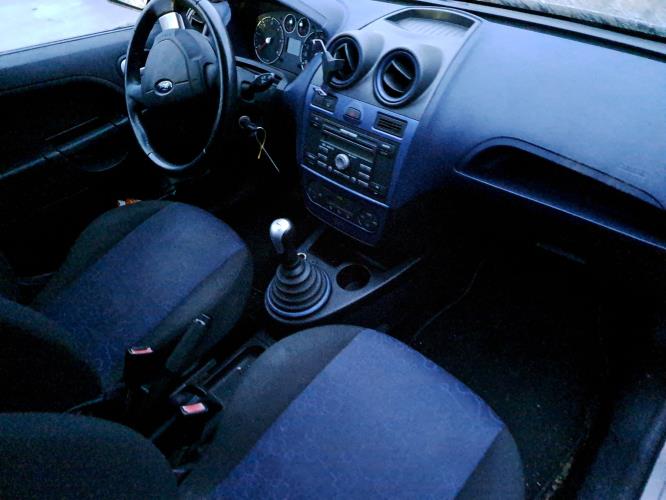 Image Plage arriere - FORD FIESTA 5