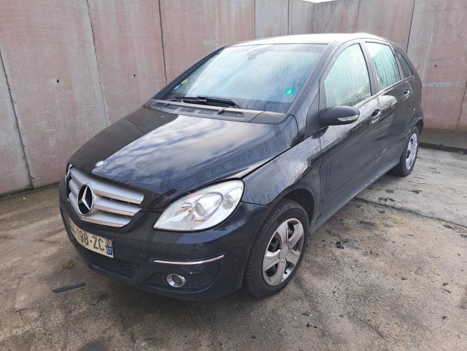 Image Renfort pare choc avant (traverse) - MERCEDES CLASSE B 245