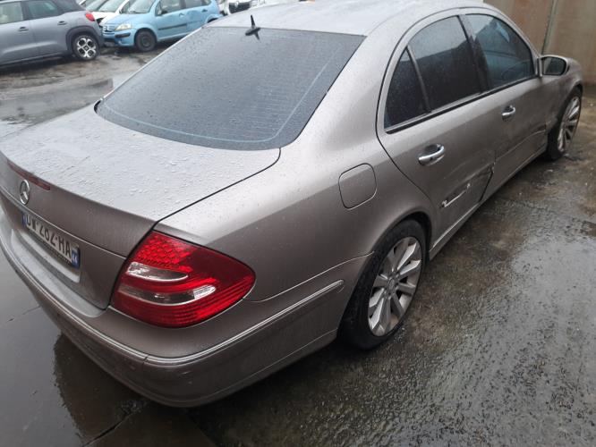 Image Capot - MERCEDES CLASSE E 211