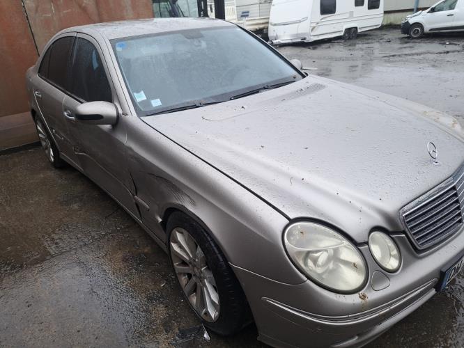 Image Capot - MERCEDES CLASSE E 211