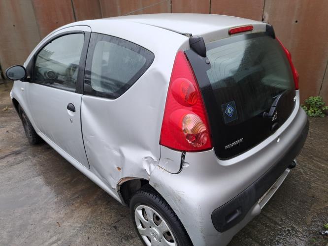 Image Porte avant droit - PEUGEOT 107
