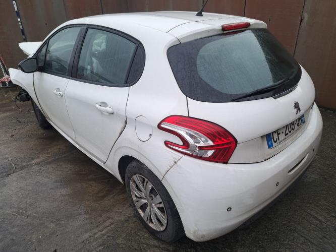 Image Ecran GPS - PEUGEOT 208 1