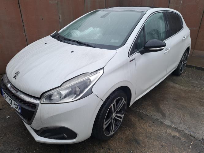Image Ecran GPS - PEUGEOT 208 1