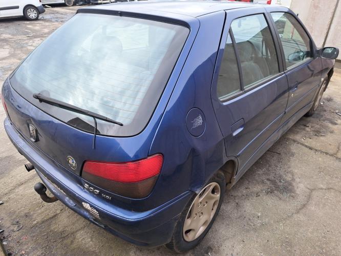 Image Porte avant gauche - PEUGEOT 306