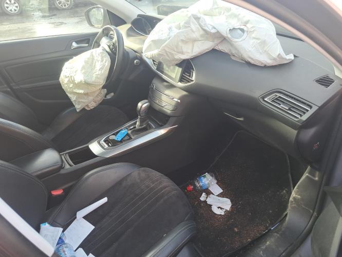 Image Ecran GPS - PEUGEOT 308 2 SW