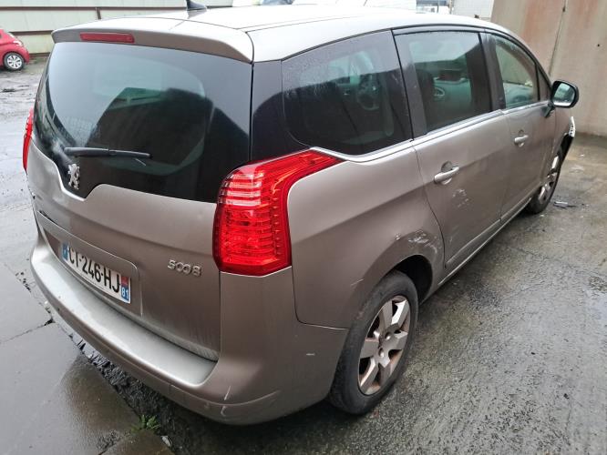 Image Pare choc arriere - PEUGEOT 5008 1