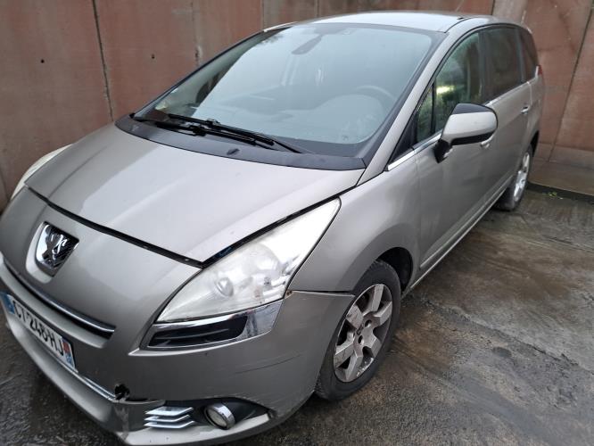 Image Pare choc arriere - PEUGEOT 5008 1