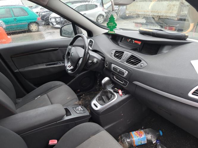 Image Feu arriere principal droit (feux) - RENAULT GRAND SCENIC 3