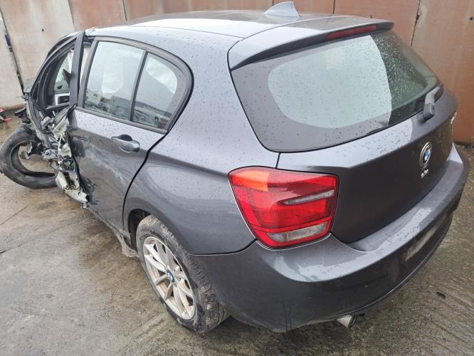 Image Aile avant droit - BMW SERIE 1 F20