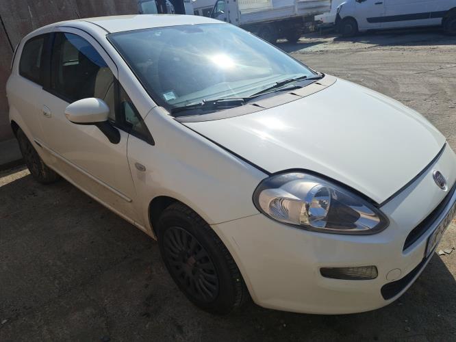 Image Renfort pare choc avant (traverse) - FIAT PUNTO 3