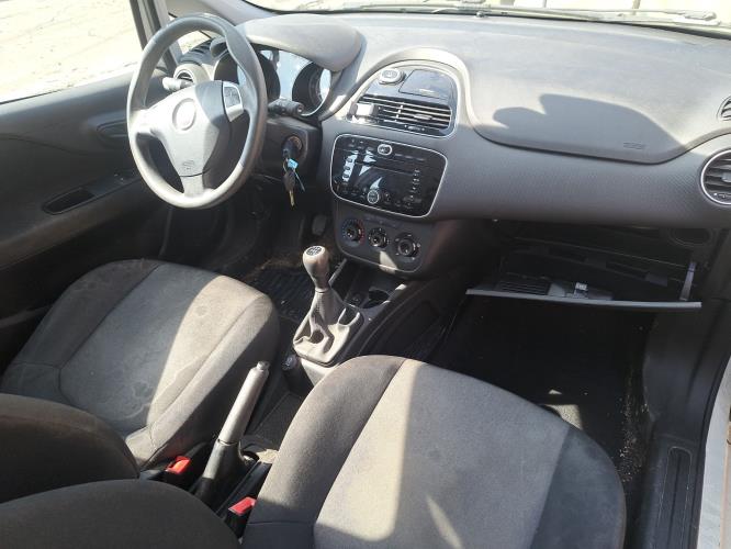 Image Renfort pare choc avant (traverse) - FIAT PUNTO 3