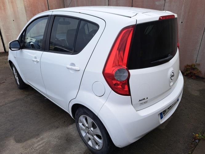 Image Plage arriere - OPEL AGILA B