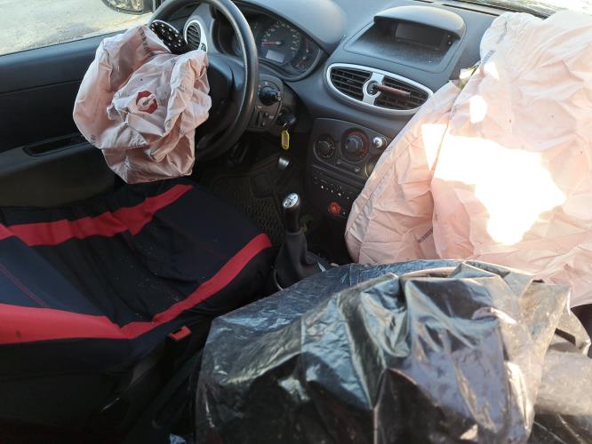 Image Aile avant droit - RENAULT CLIO 3