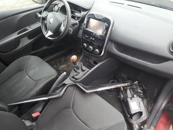 Image Appui tete arriere - RENAULT CLIO 4