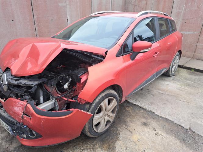 Image Appui tete arriere - RENAULT CLIO 4
