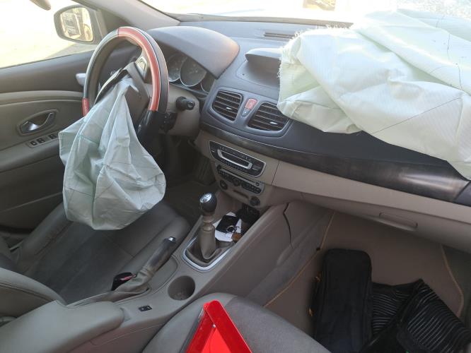 Image Aile avant gauche - RENAULT FLUENCE