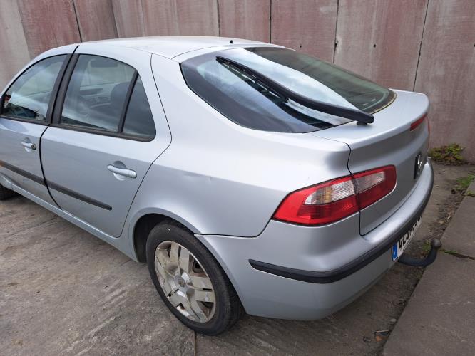 Image Capot - RENAULT LAGUNA 2
