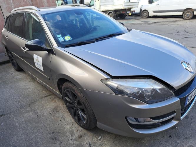 Image Pare boue avant gauche - RENAULT LAGUNA 3