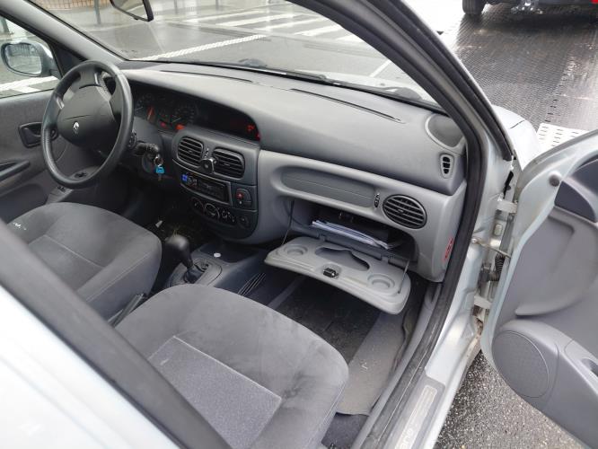 Image Porte avant droit - RENAULT MEGANE 1