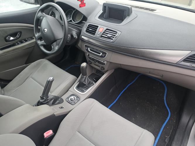 Image Renfort pare choc avant (traverse) - RENAULT MEGANE 3