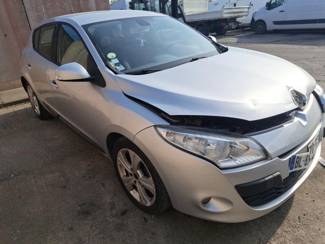 Image Feu arriere principal droit (feux) - RENAULT MEGANE 3
