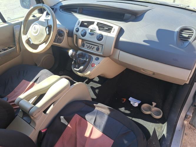 Image Porte avant gauche - RENAULT SCENIC 2