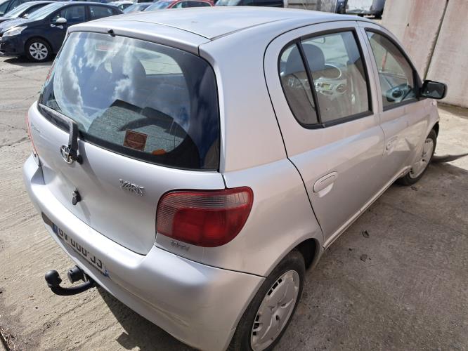 Image Porte avant droit - TOYOTA YARIS 1