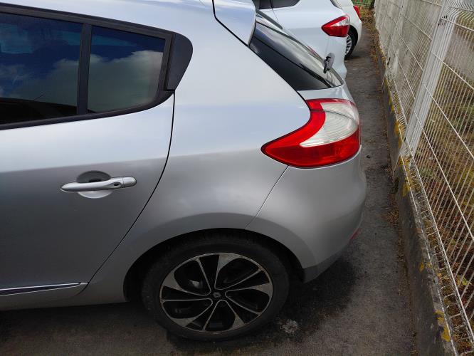 Image Interrupteur de leve vitre avant gauche - RENAULT MEGANE 3