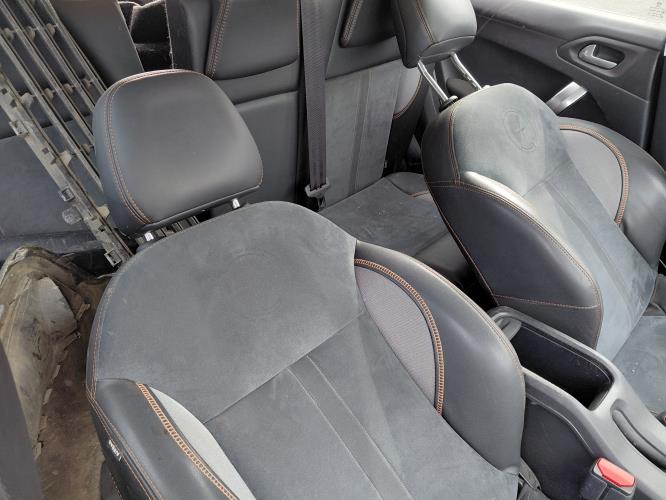 Image Ecran GPS - PEUGEOT 2008 1