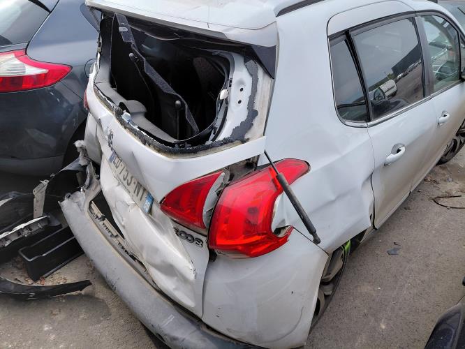 Image Ecran GPS - PEUGEOT 2008 1
