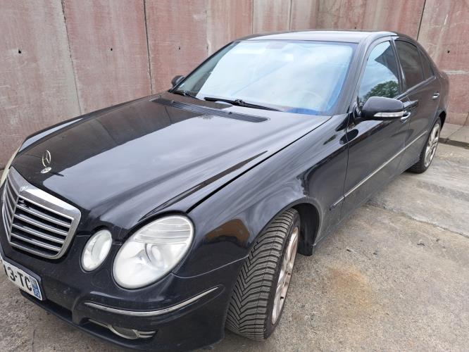 Image Calandre - MERCEDES CLASSE E 211