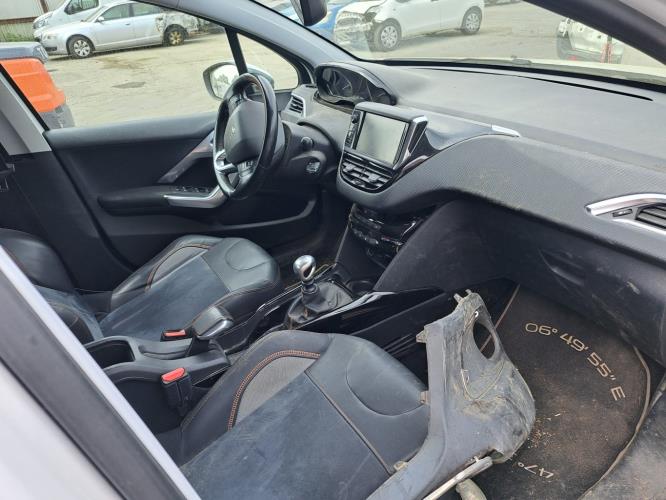 Image Ecran GPS - PEUGEOT 2008 1