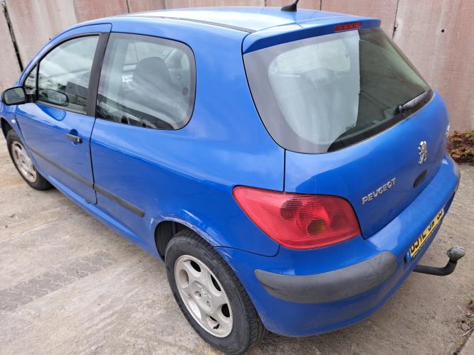 Image Feu arriere principal droit (feux) - PEUGEOT 307