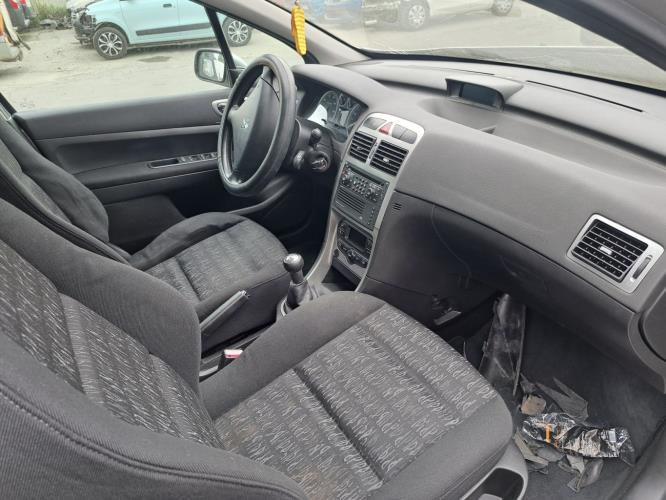 Image Feu arriere principal droit (feux) - PEUGEOT 307
