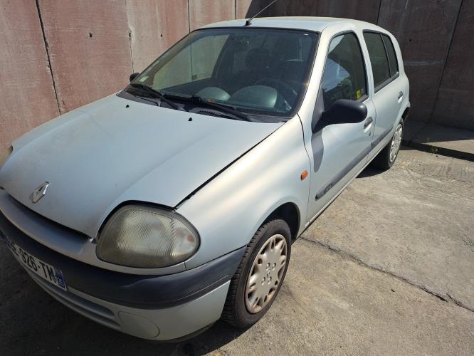 Image Calandre - RENAULT CLIO 2