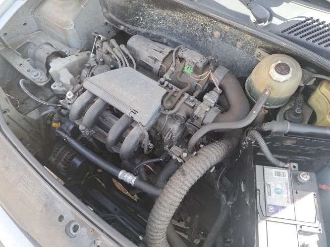 Image Calandre - RENAULT CLIO 2